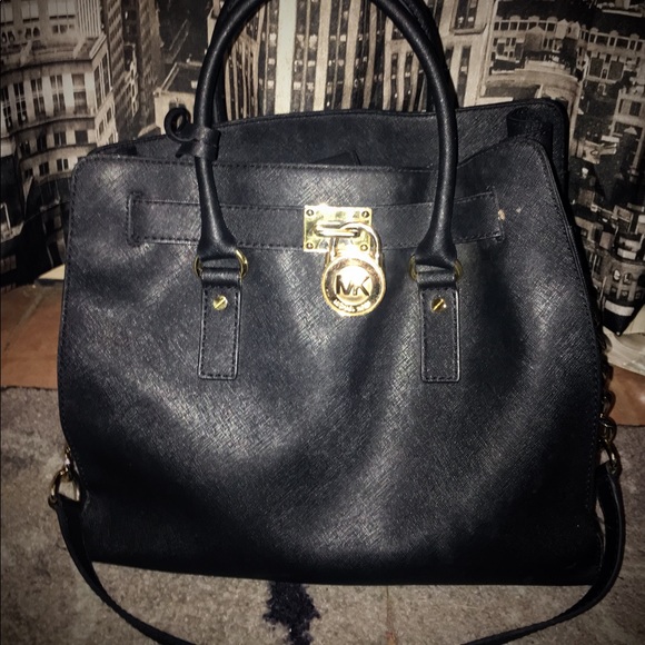 Michael Kors Handbags - Michael Kors Pocketbook